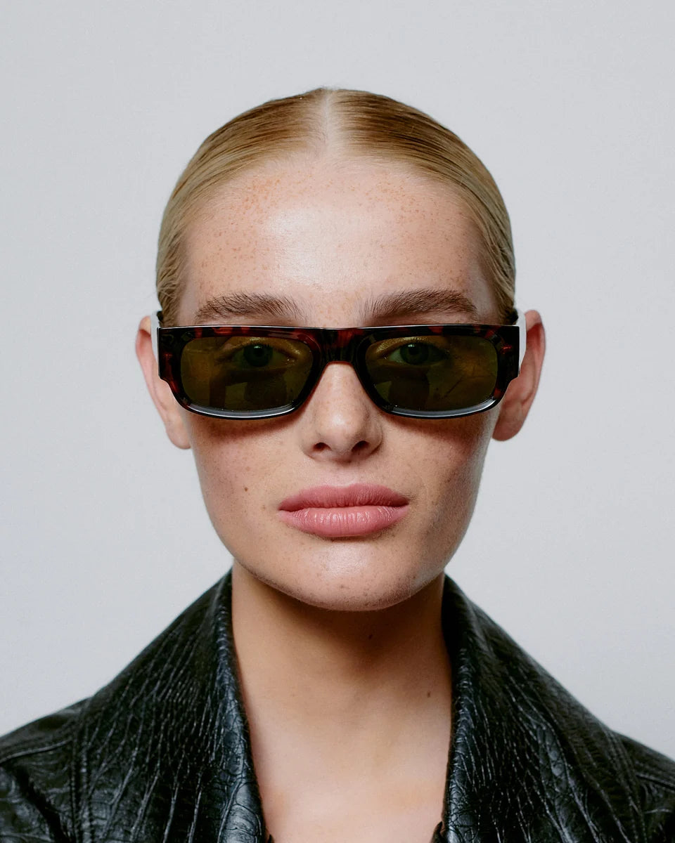 A.Kjaerbede Jean Demi Tortoise