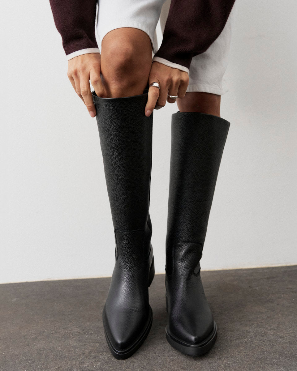 Copenhagen Studios CPH303 Grainy Leather Black