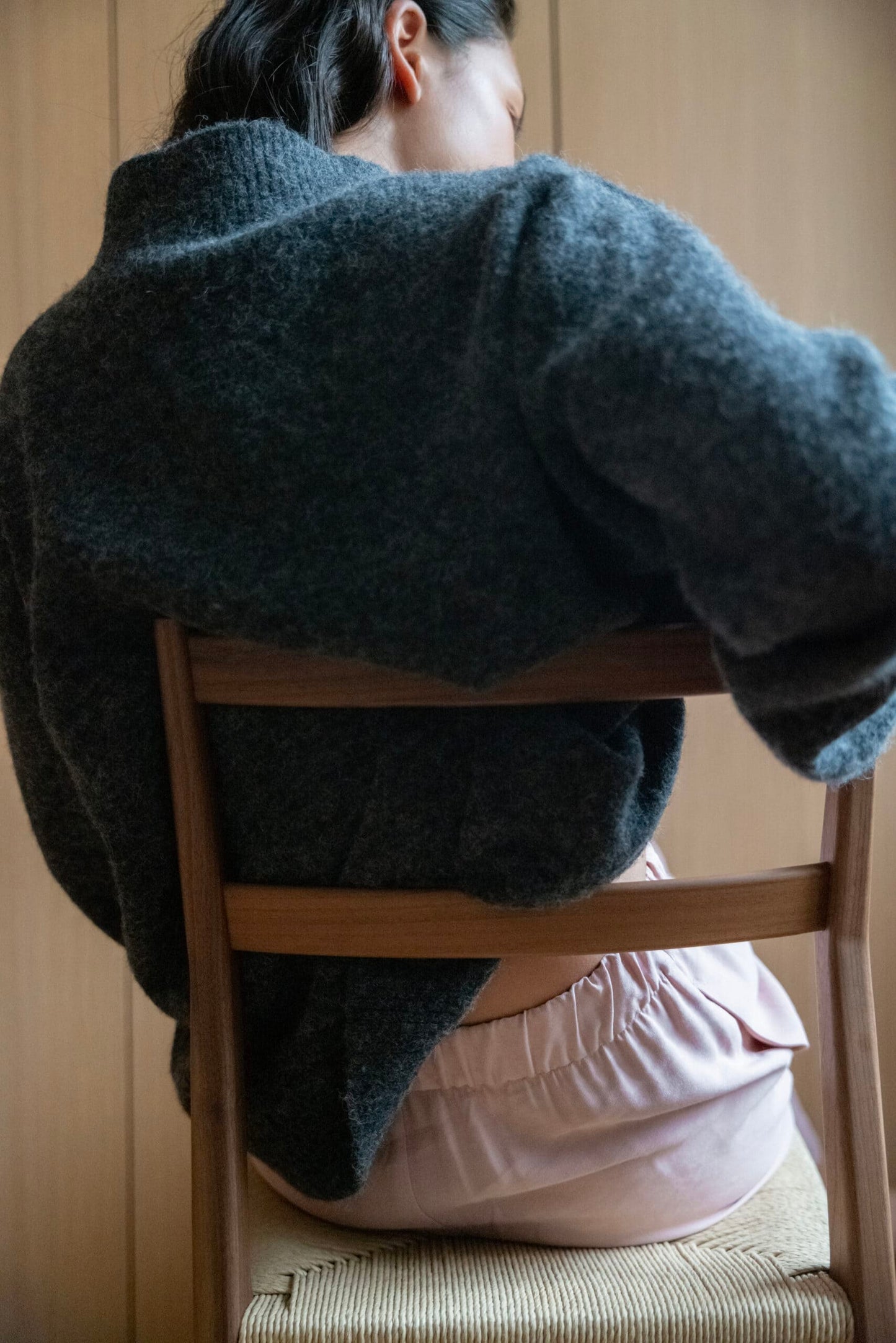 A Part of the Art Cloud Knit Anthracite