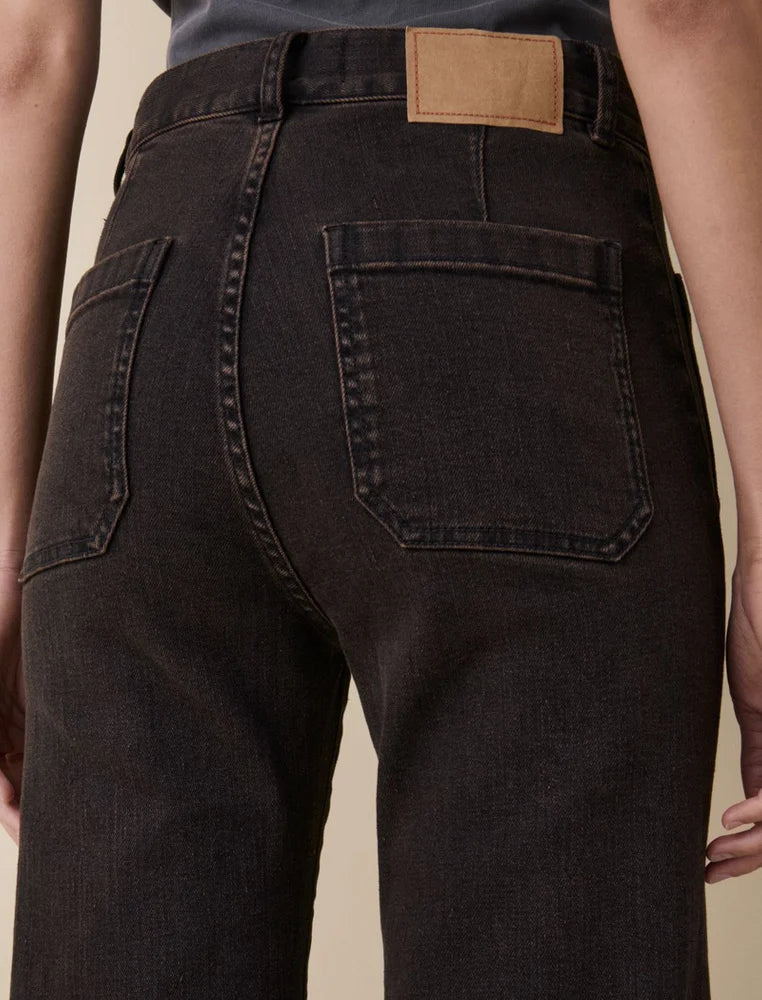 Jeanerica St Monica Brown Overdue - Mojo Independent Store