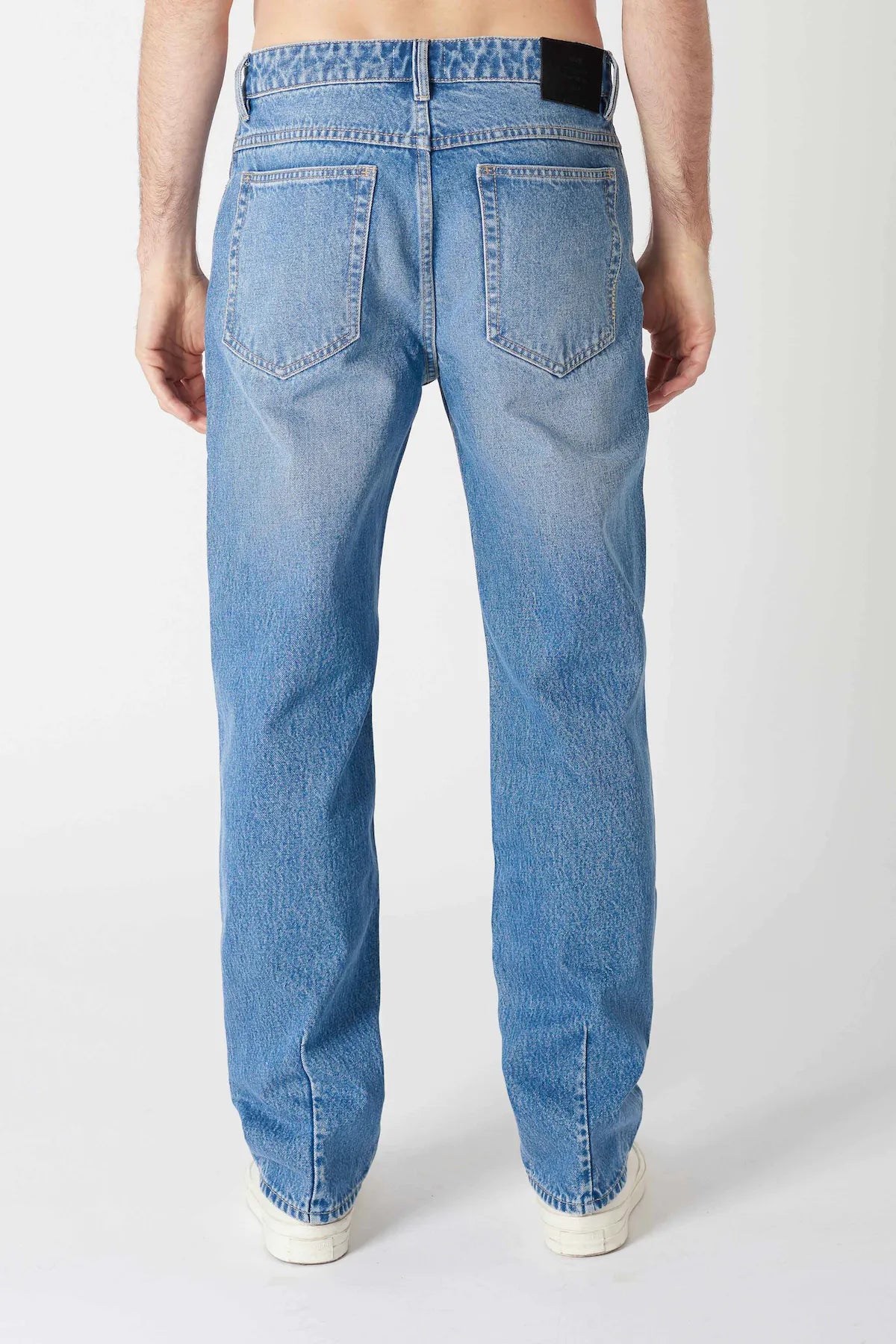 Neuw Liam Loose Shelter