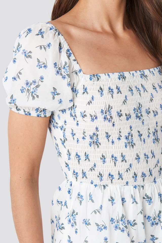 NA-KD Square Neck Shirred Playsuit Blue Flower - Mojo Independent Store