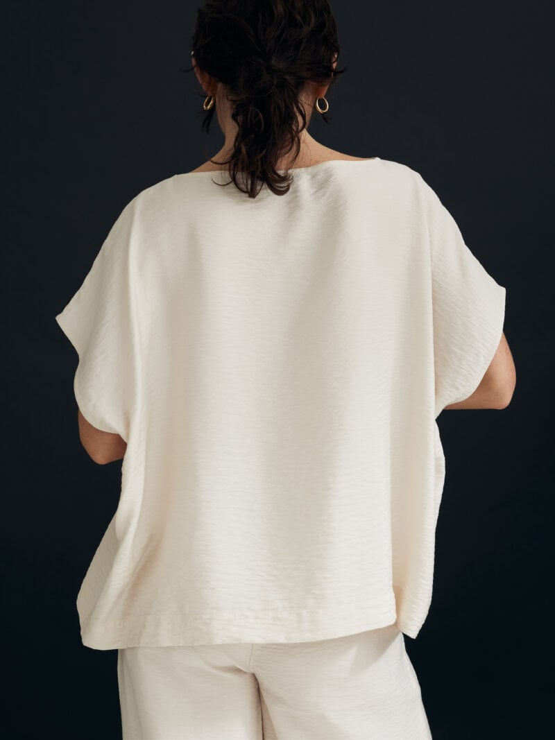 A Part of the Art Boxy Shirt Creme