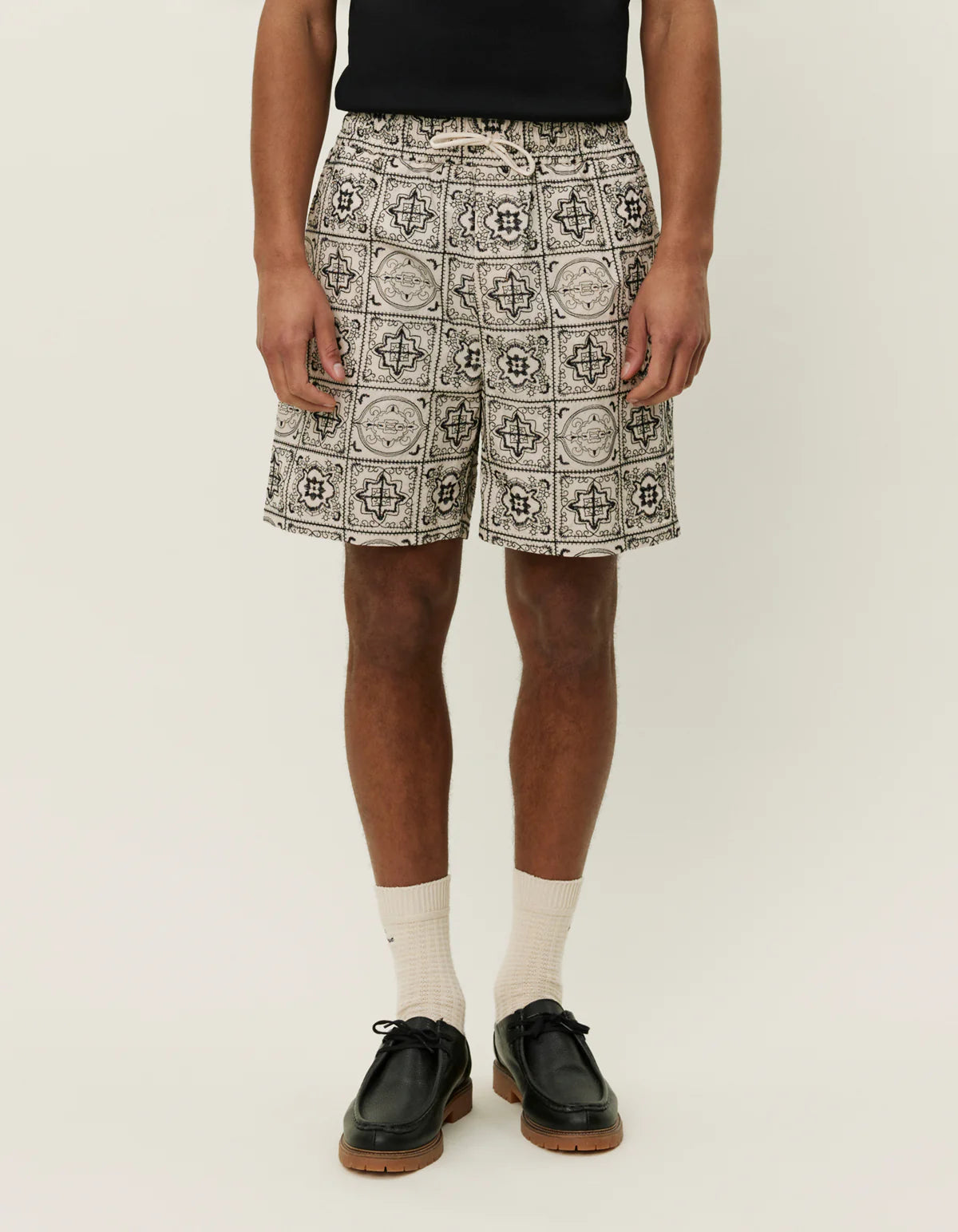 Les Deux Harry AOE Tile Shorts Ivory