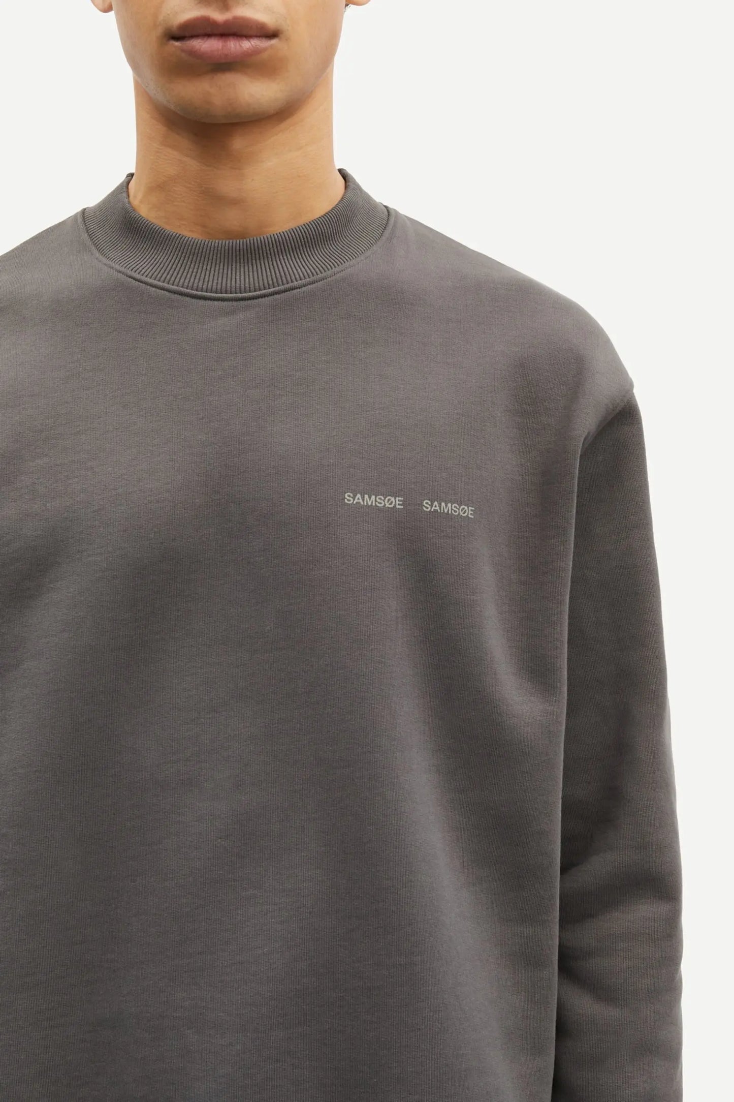 Samsøe Samsøe Norsbro Crew Neck Volcanic Ash