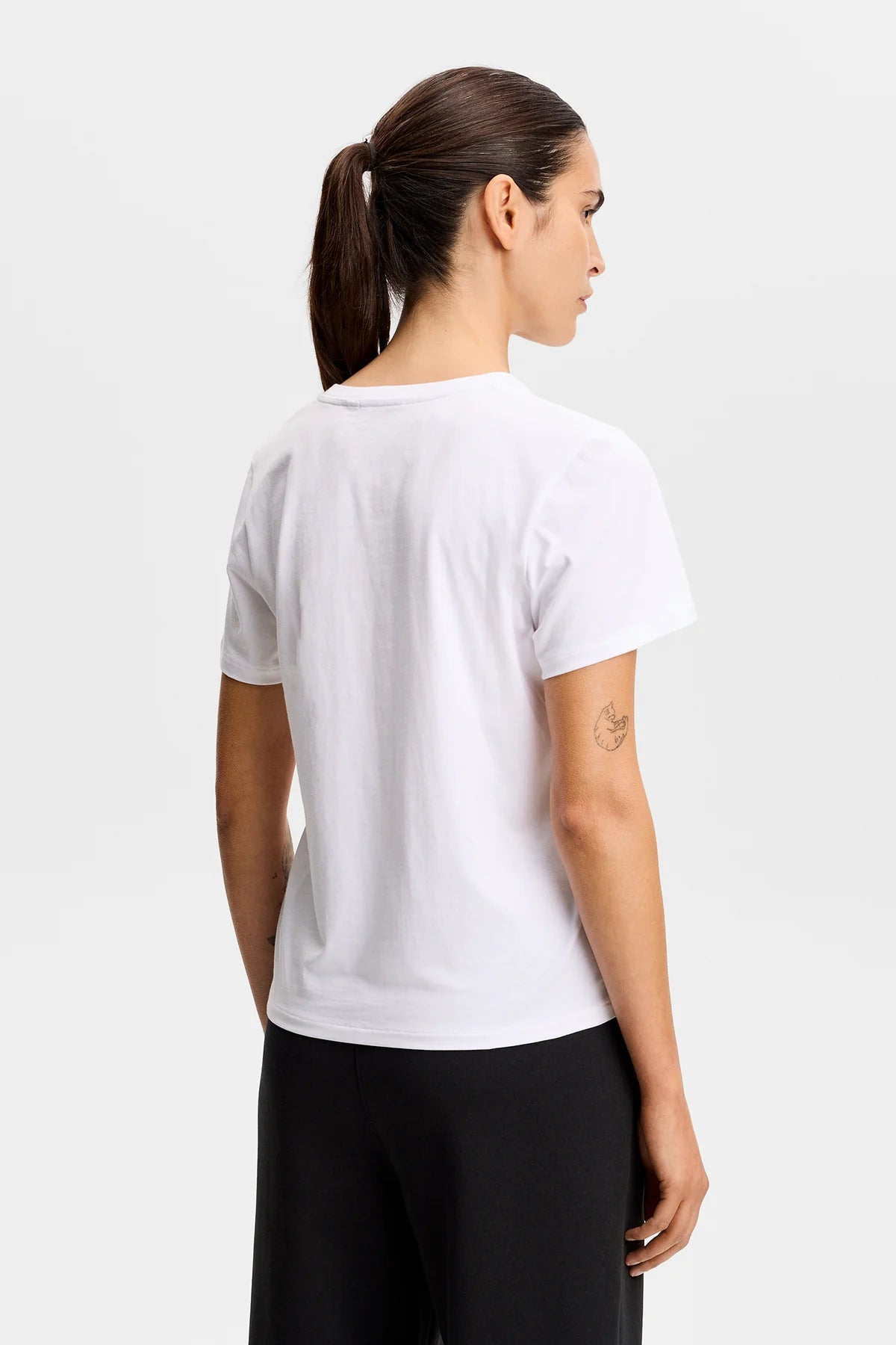 J.Lindeberg Nova T-shirt White - Mojo Independent Store