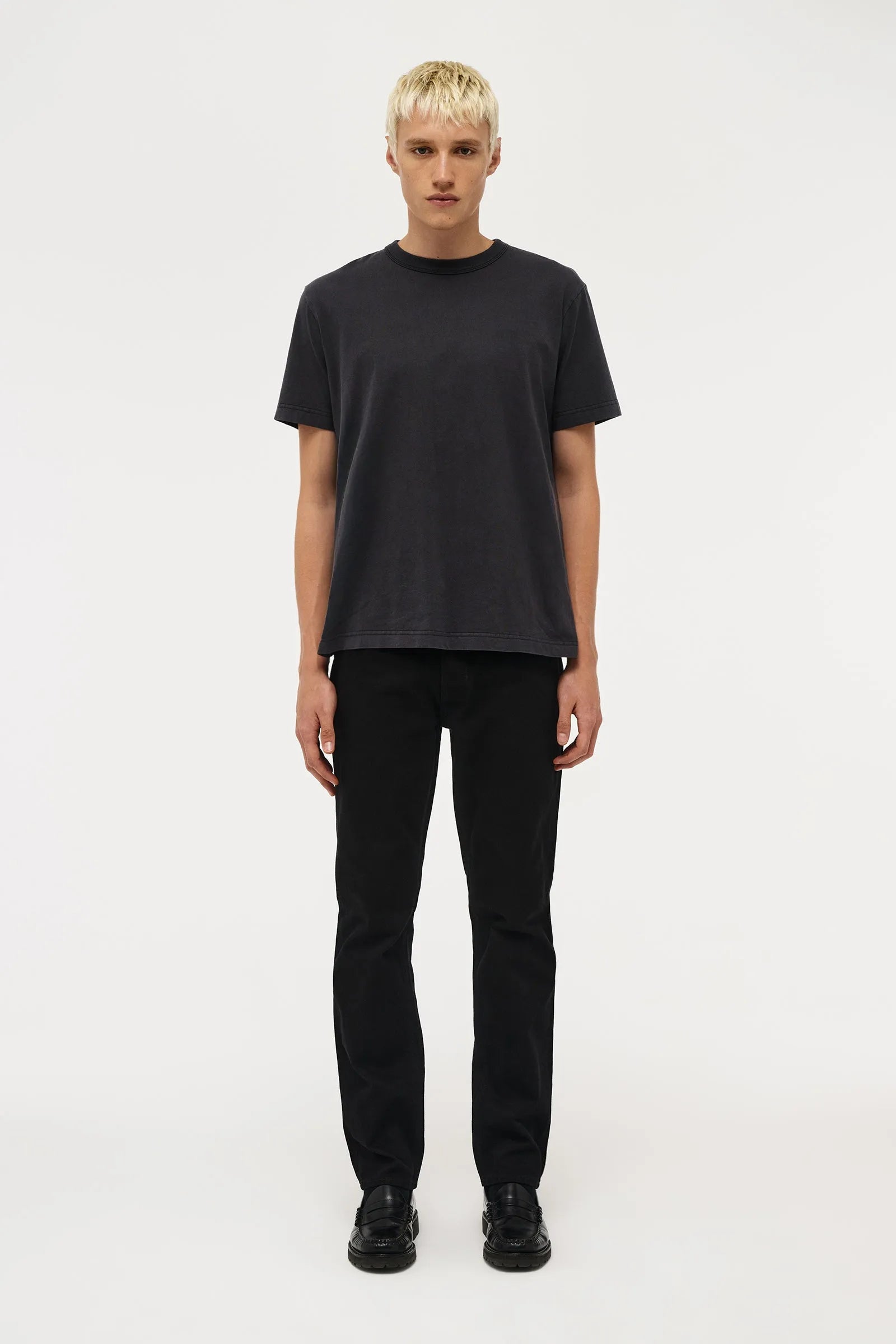 Neuw Wordmark Tee Washed Black - Mojo Independent Store