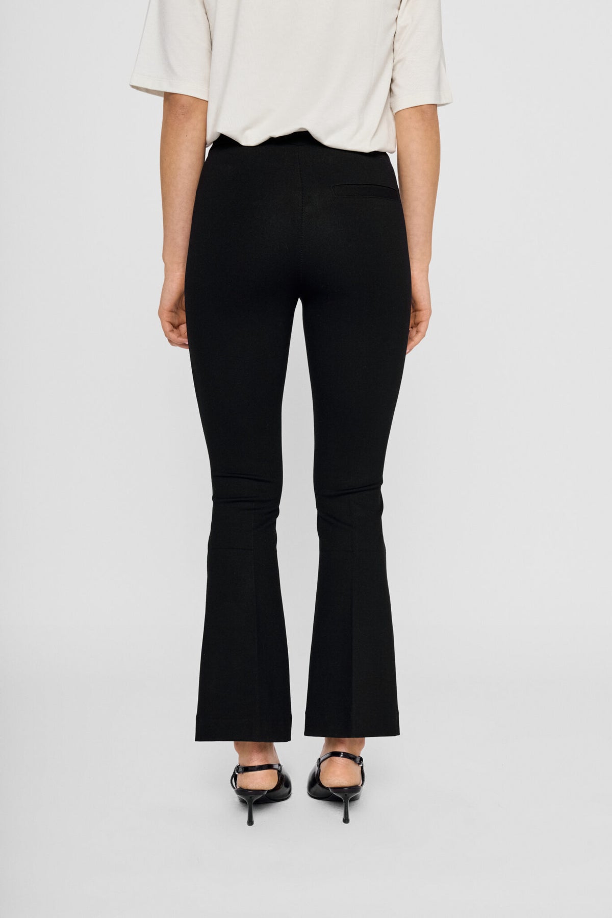 Residus Lana Ecovero Flare Pants Black - Mojo Independent Store