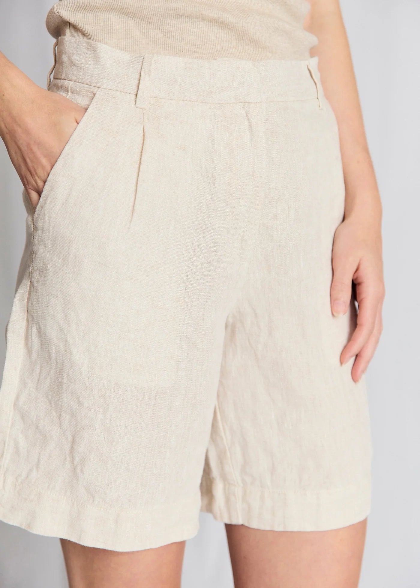 Bruun & Stengade Kricia Regulat Fit Shorts Sand