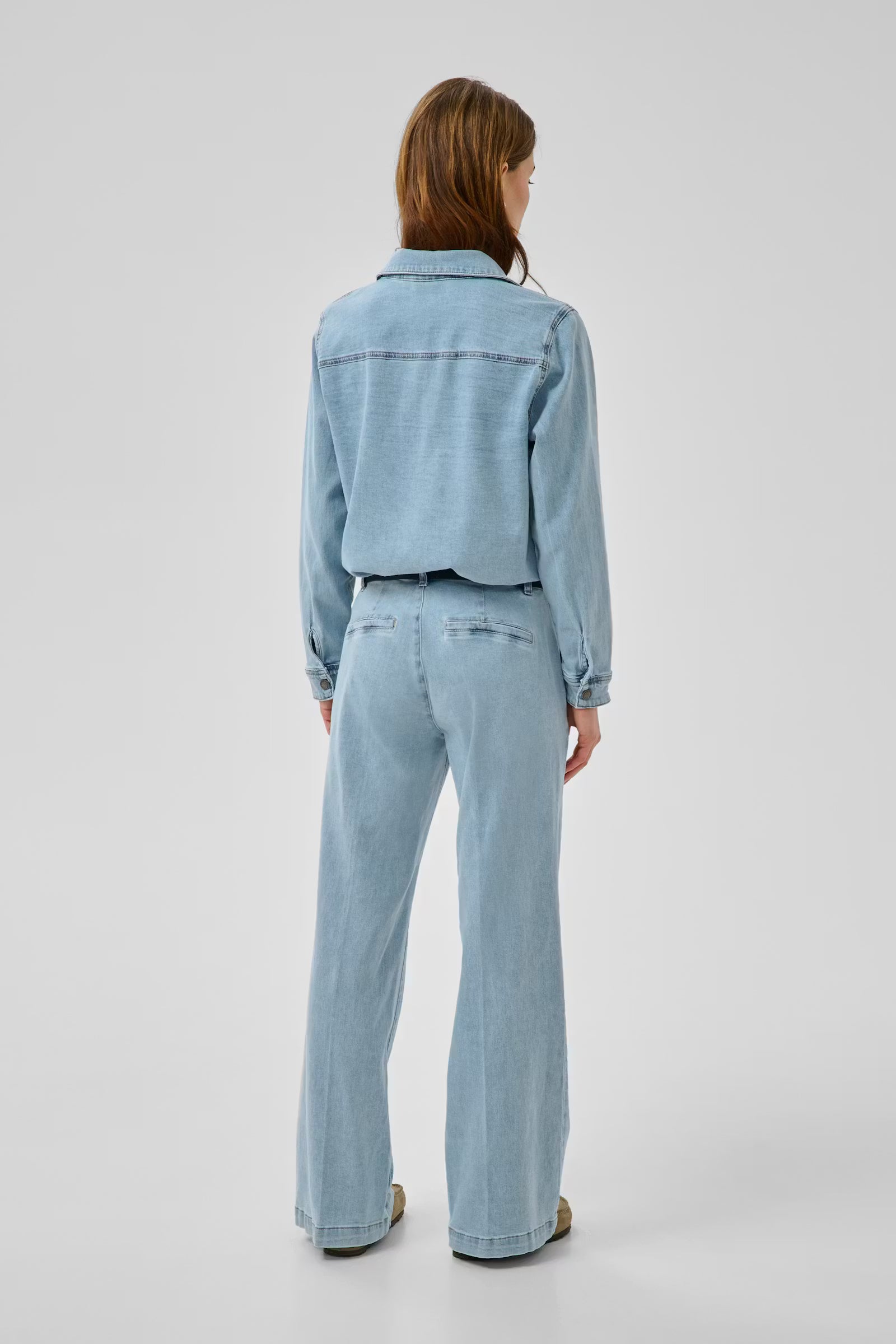 My Essential Wardrobe The Lara 115 Pant Light Blue Wash - Mojo Independent Store