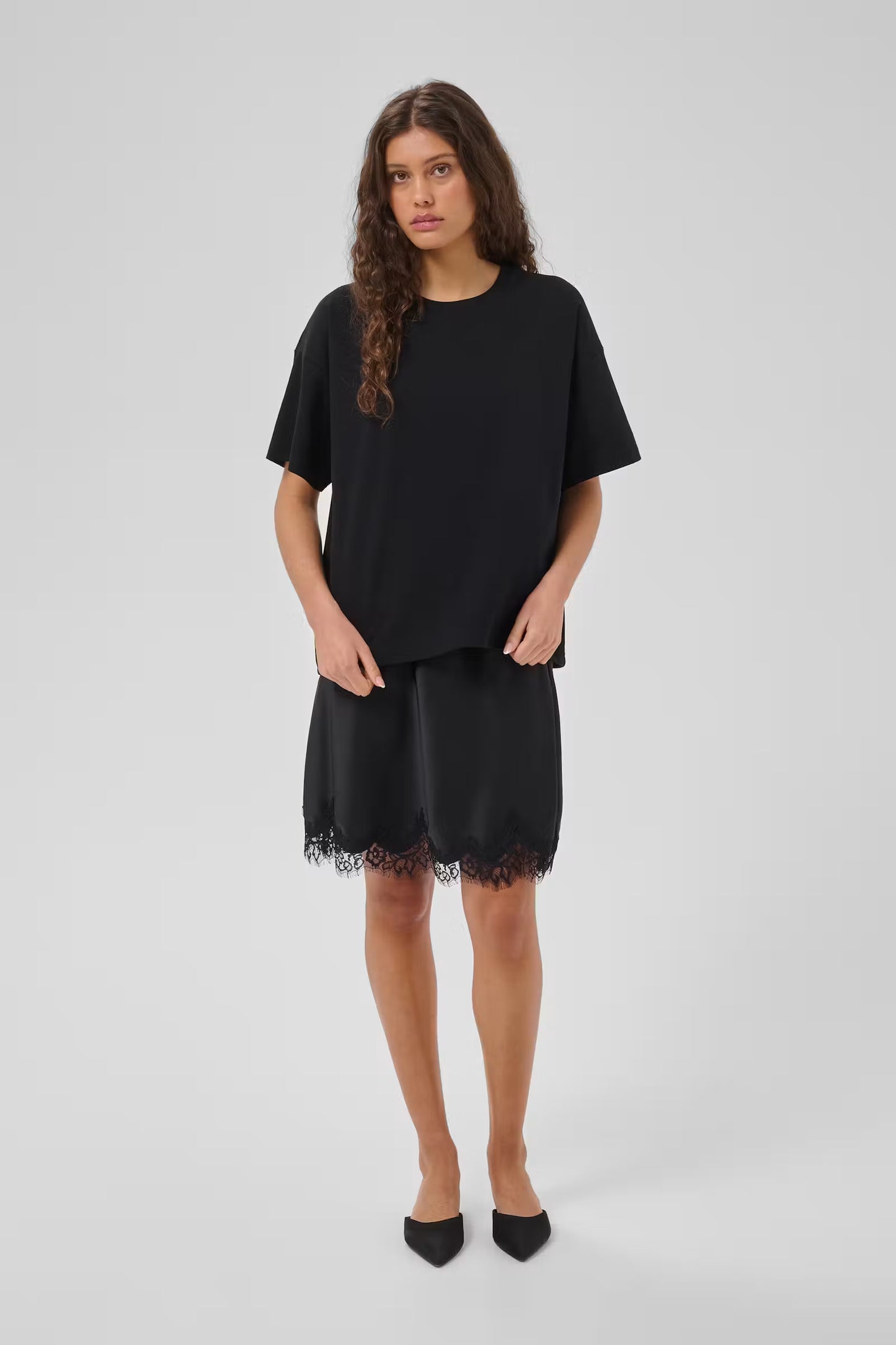 My Essential Wardrobe Apir Boxy Tee Black