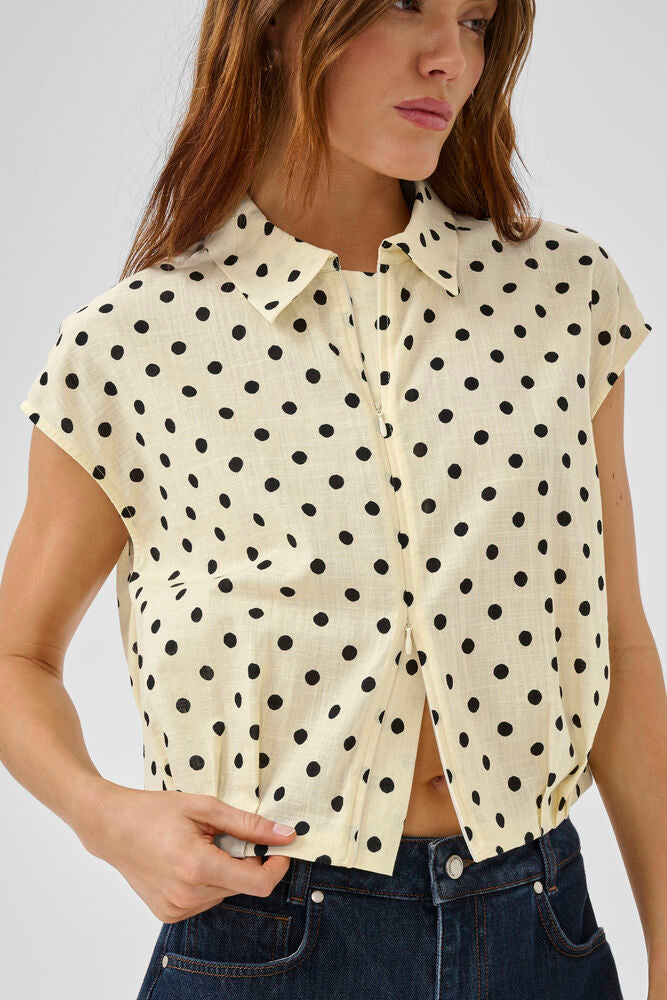 My Essential Wardrobe Nada Short Shirt Lemon Icing with dots - Mojo Independent Store