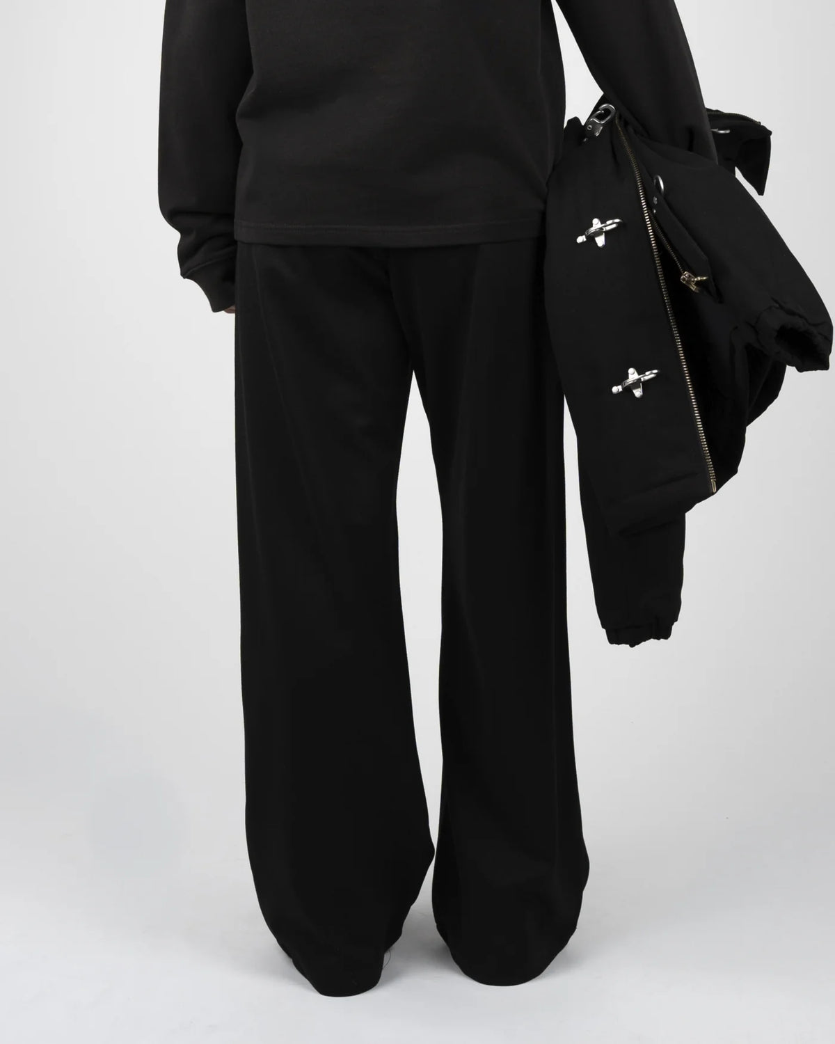 Prohibited Heritage Pleated Pant Black