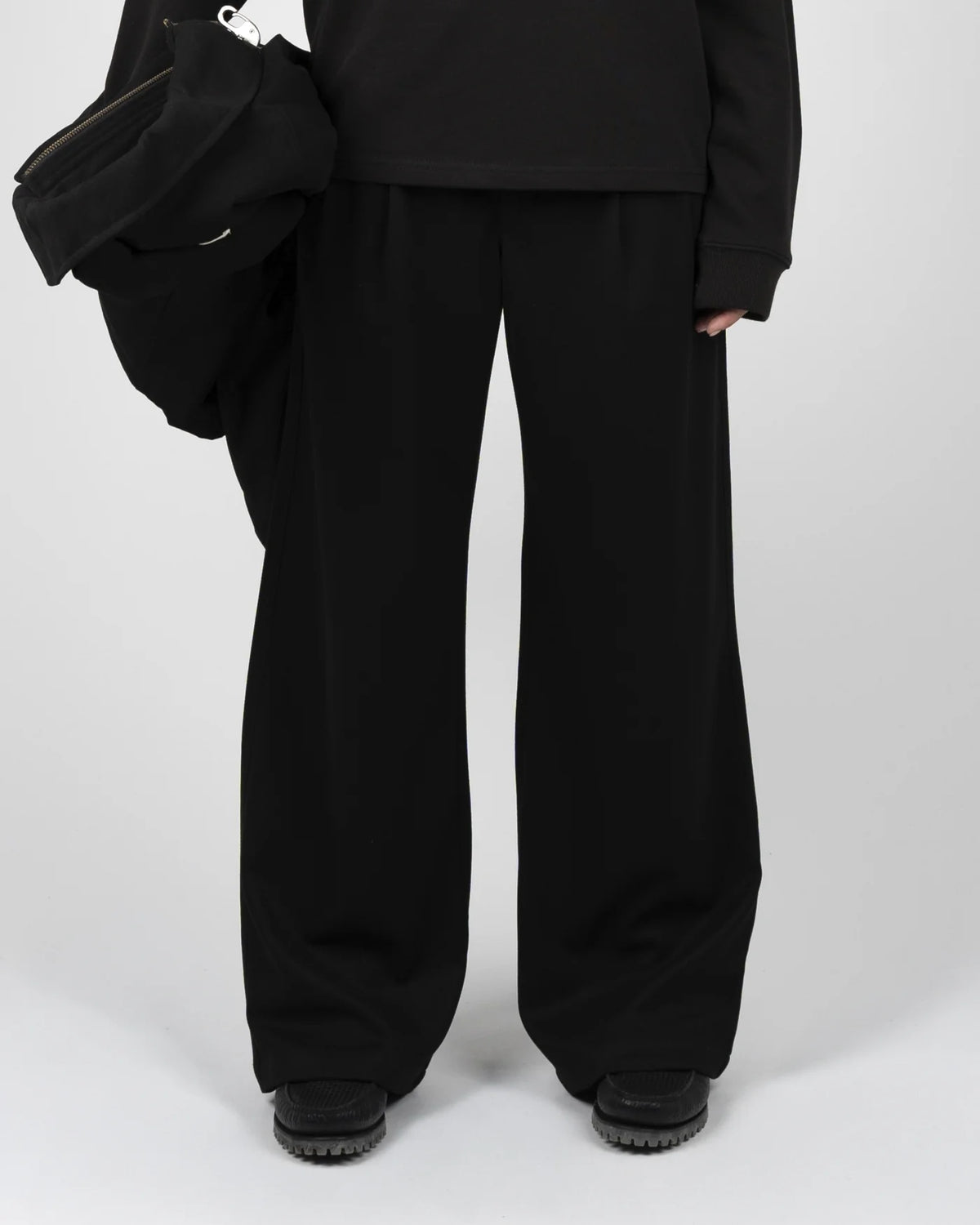 Prohibited Heritage Pleated Pant Black
