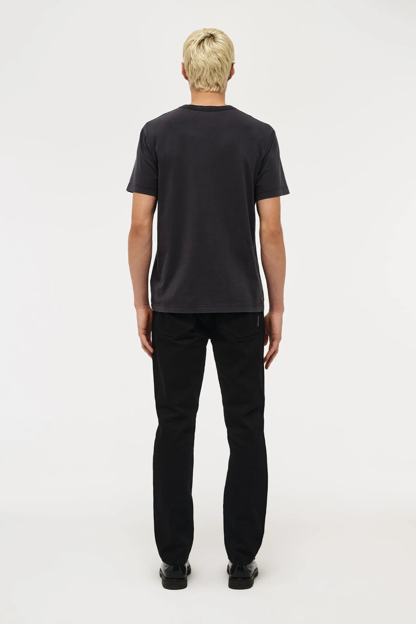 Neuw Wordmark Tee Washed Black - Mojo Independent Store