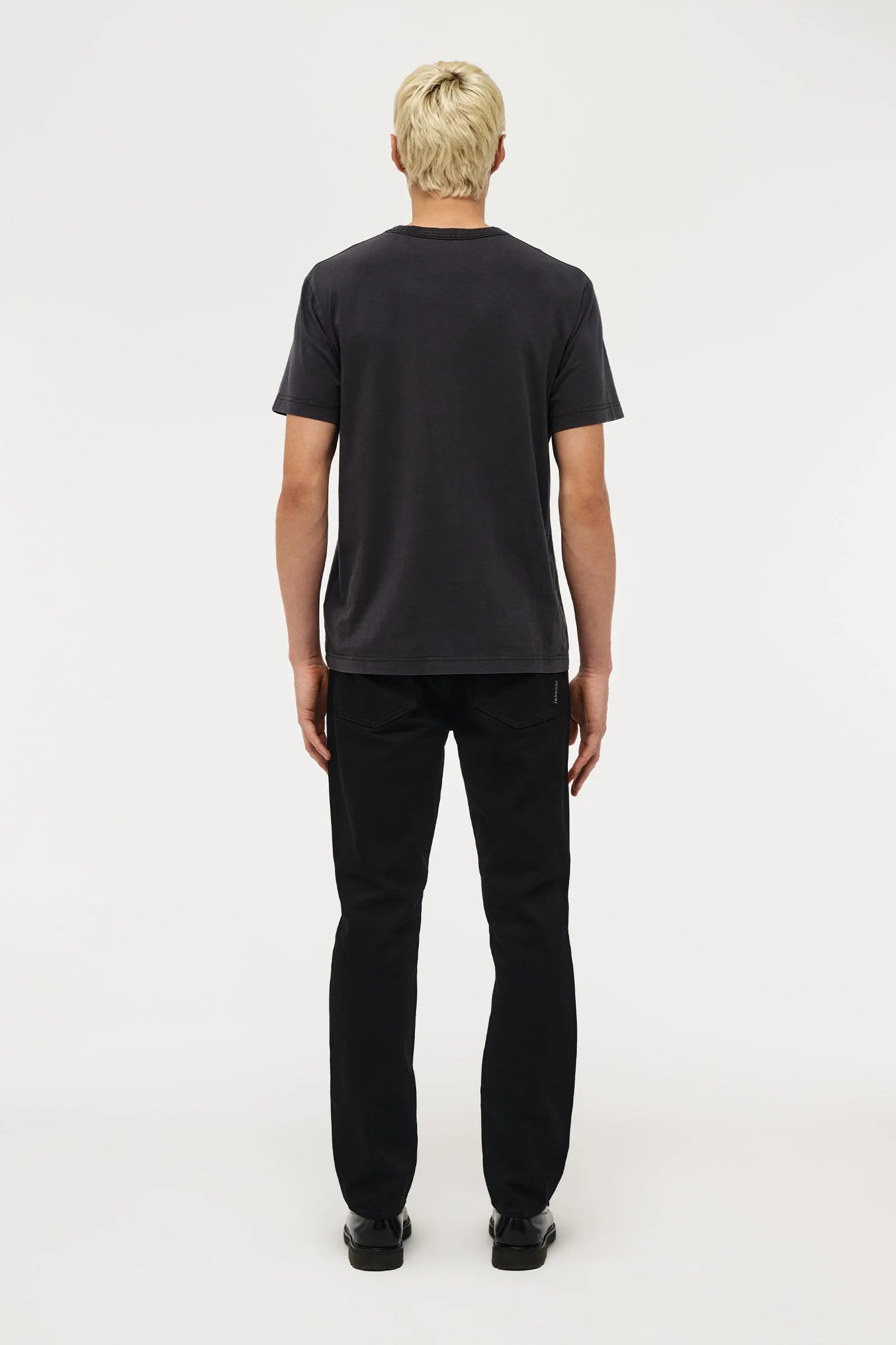 Neuw Wordmark Tee Washed Black - Mojo Independent Store