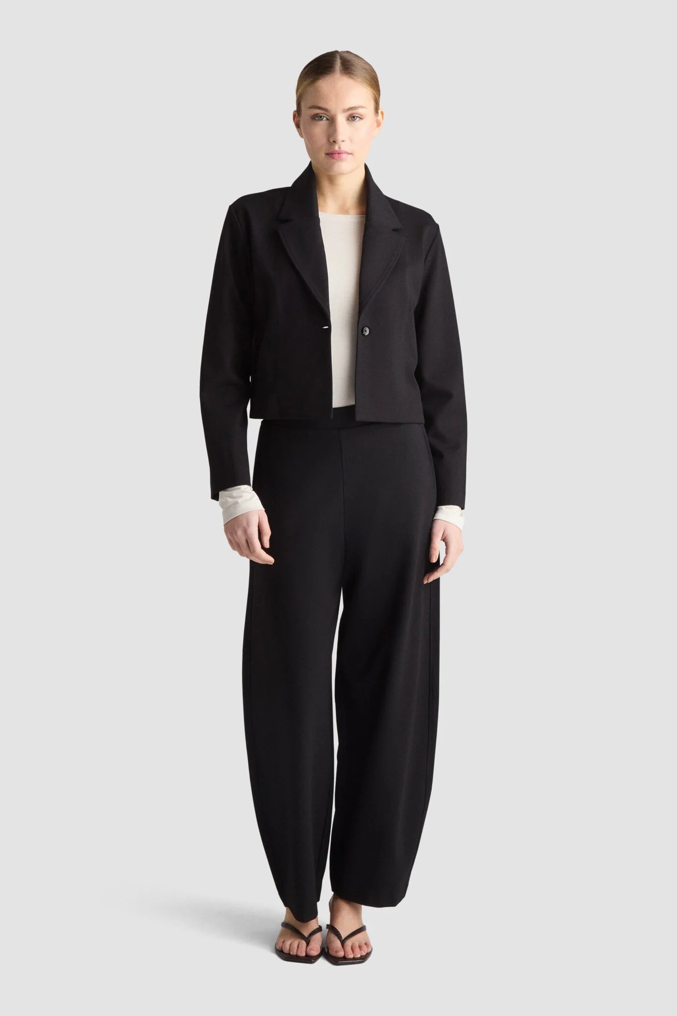 Residus Andie Blazer Black - Mojo Independent Store