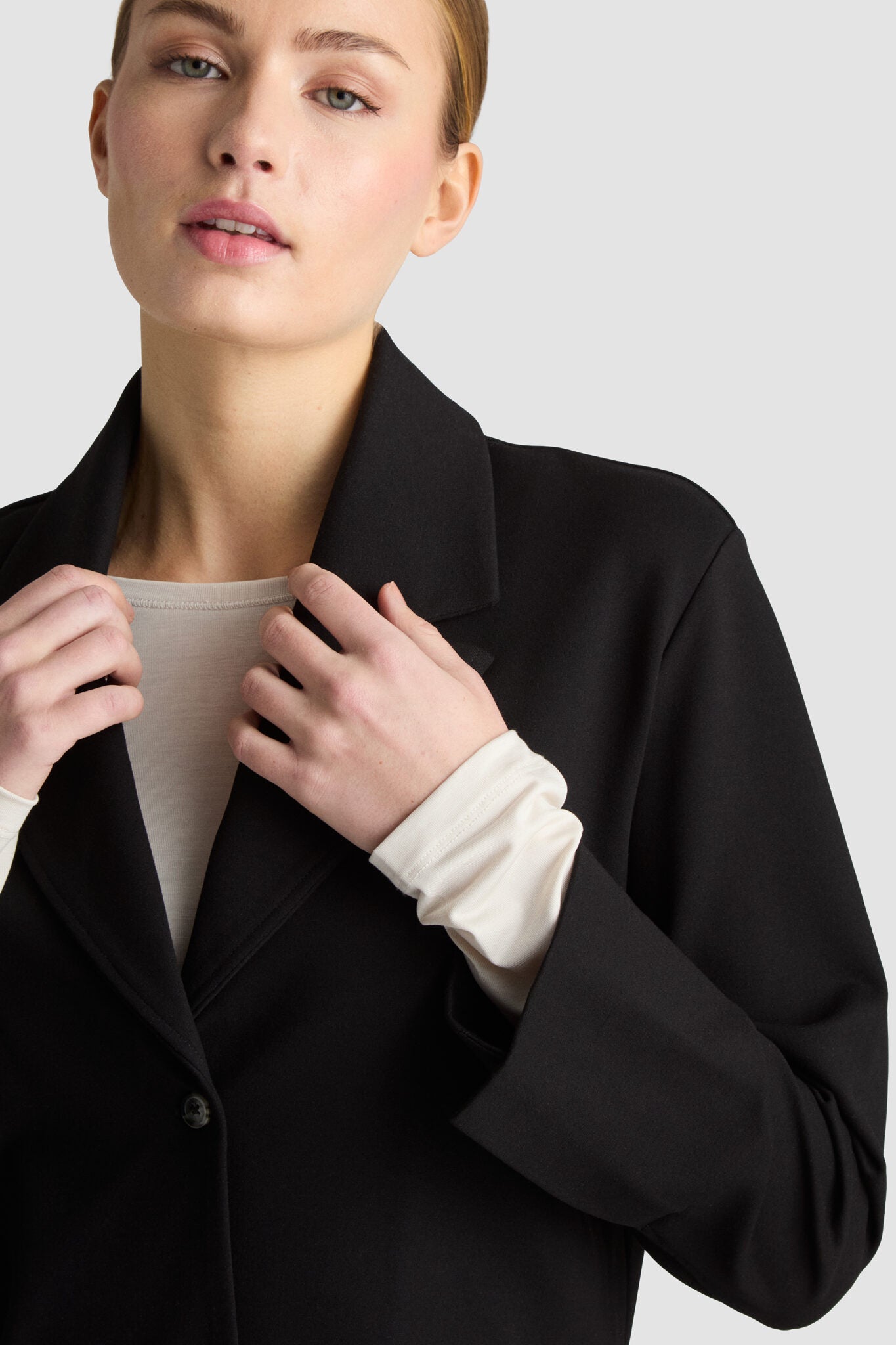 Residus Andie Blazer Black - Mojo Independent Store