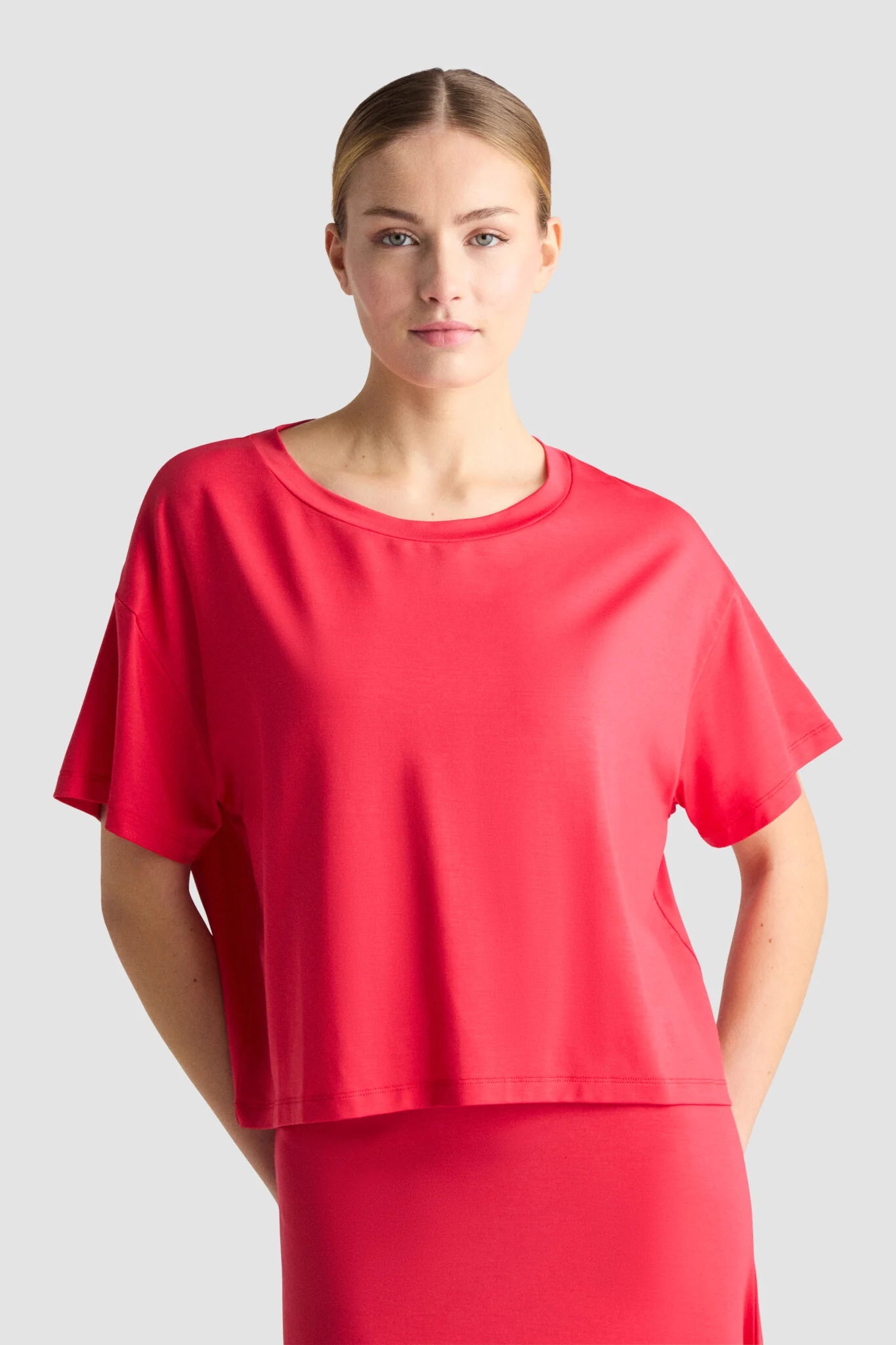 Residus Gwynet Tee Raspberry - Mojo Independent Store