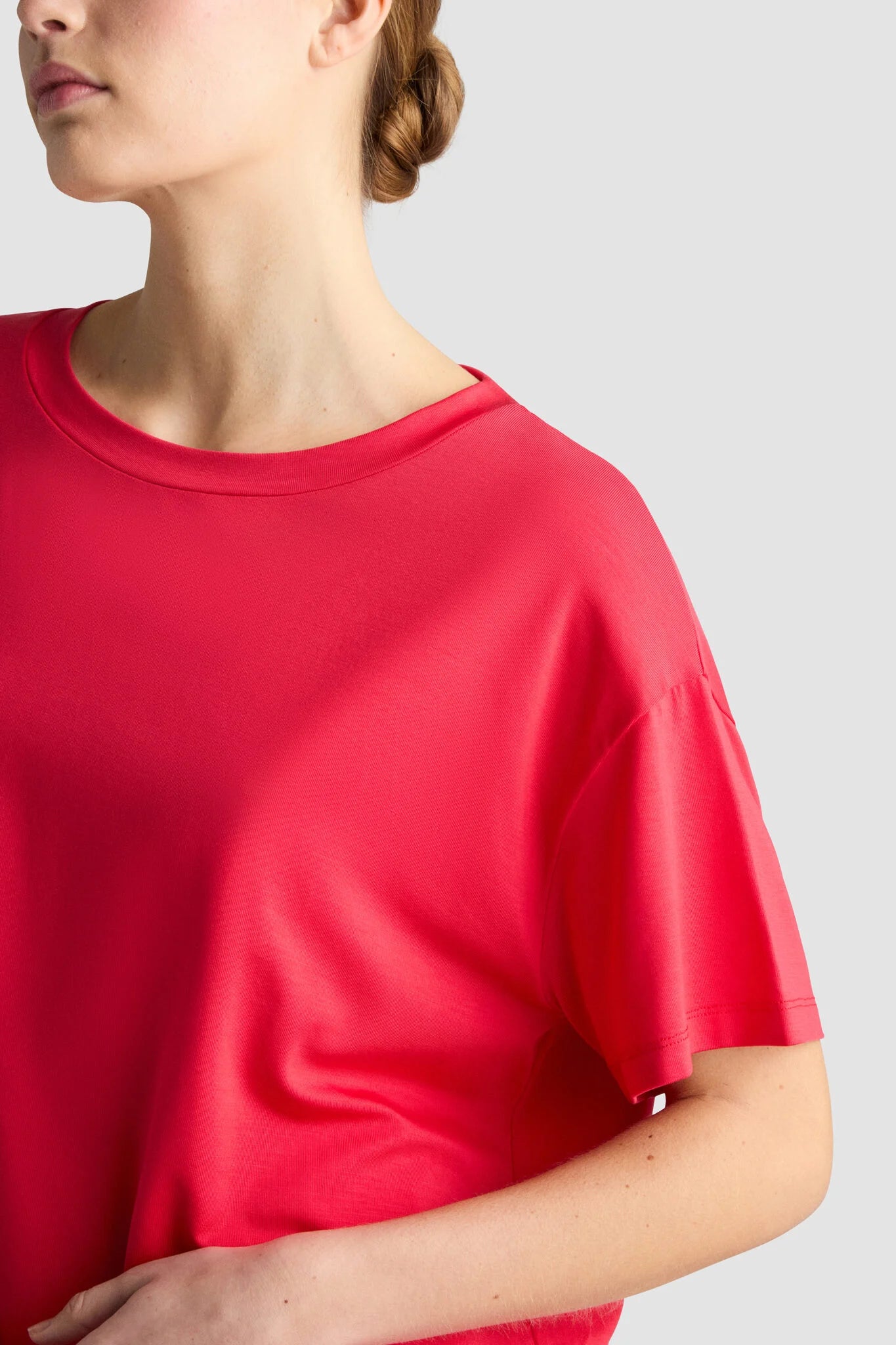 Residus Gwynet Tee Raspberry - Mojo Independent Store