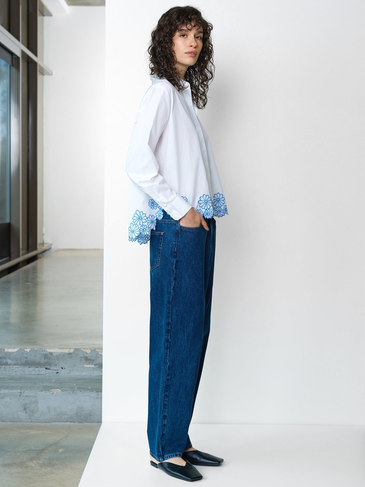 French Connection Cambria Cotton Floral Embroidered Hem Shirt Linen White/Azure Blue - Mojo Independent Store