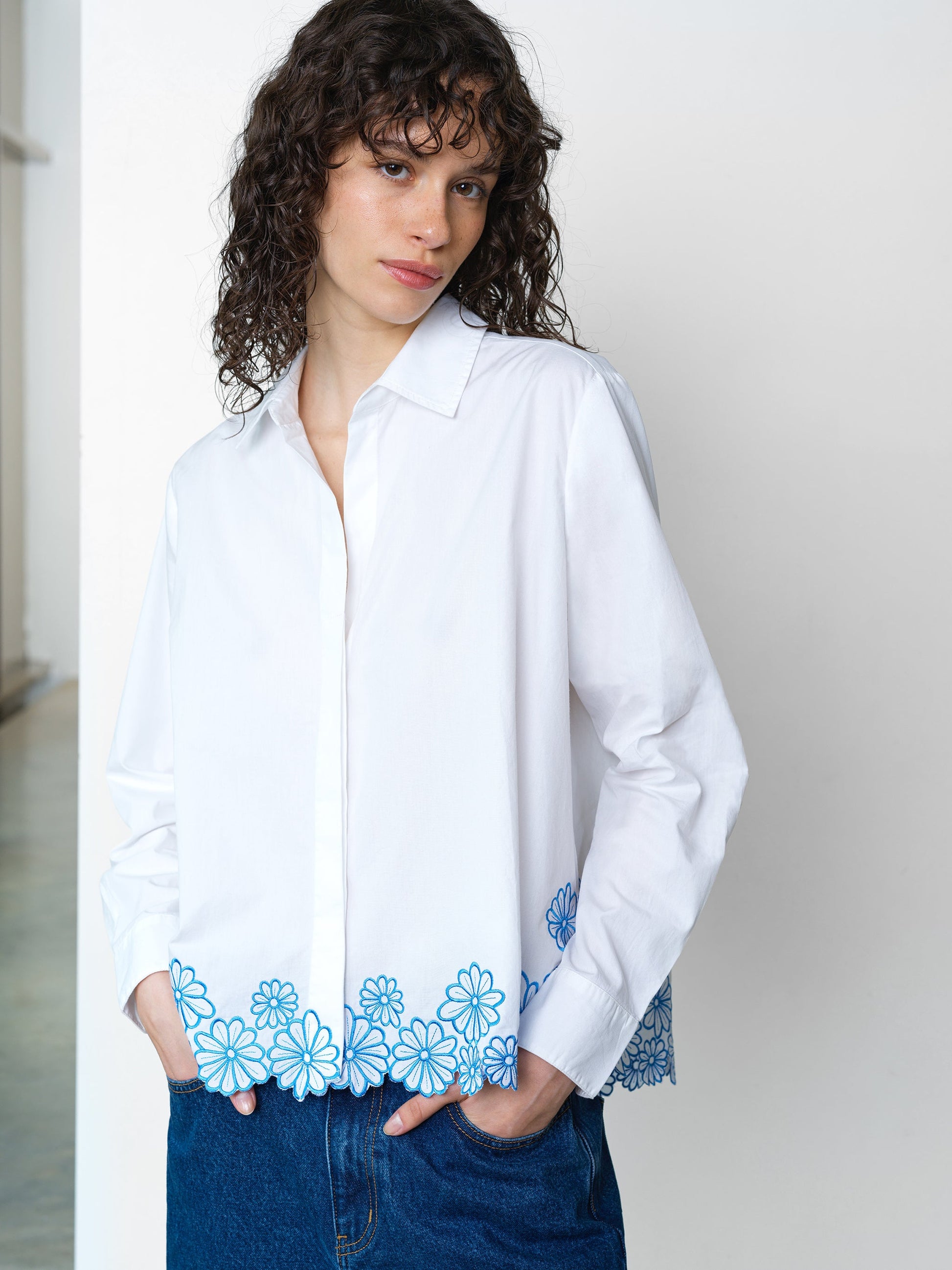 French Connection Cambria Cotton Floral Embroidered Hem Shirt Linen White/Azure Blue - Mojo Independent Store