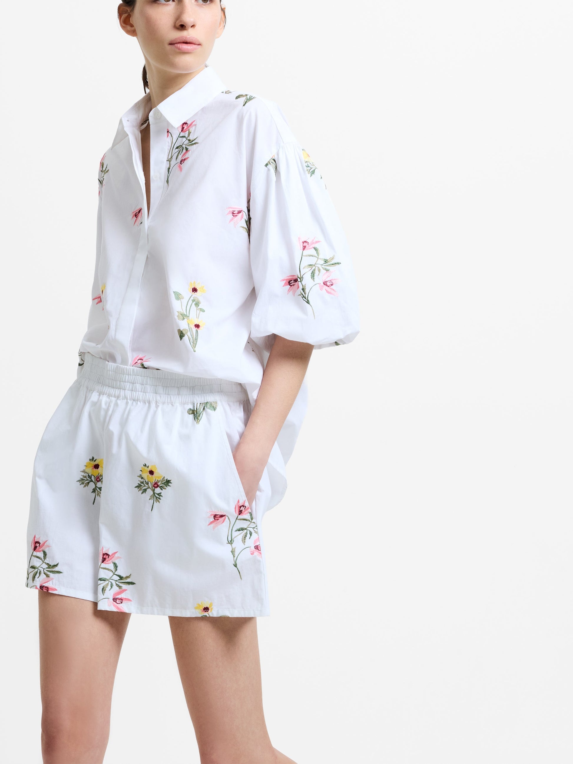 French Connection Alissa Cotton Floral Embroidered Shorts White Linen - Mojo Independent Store