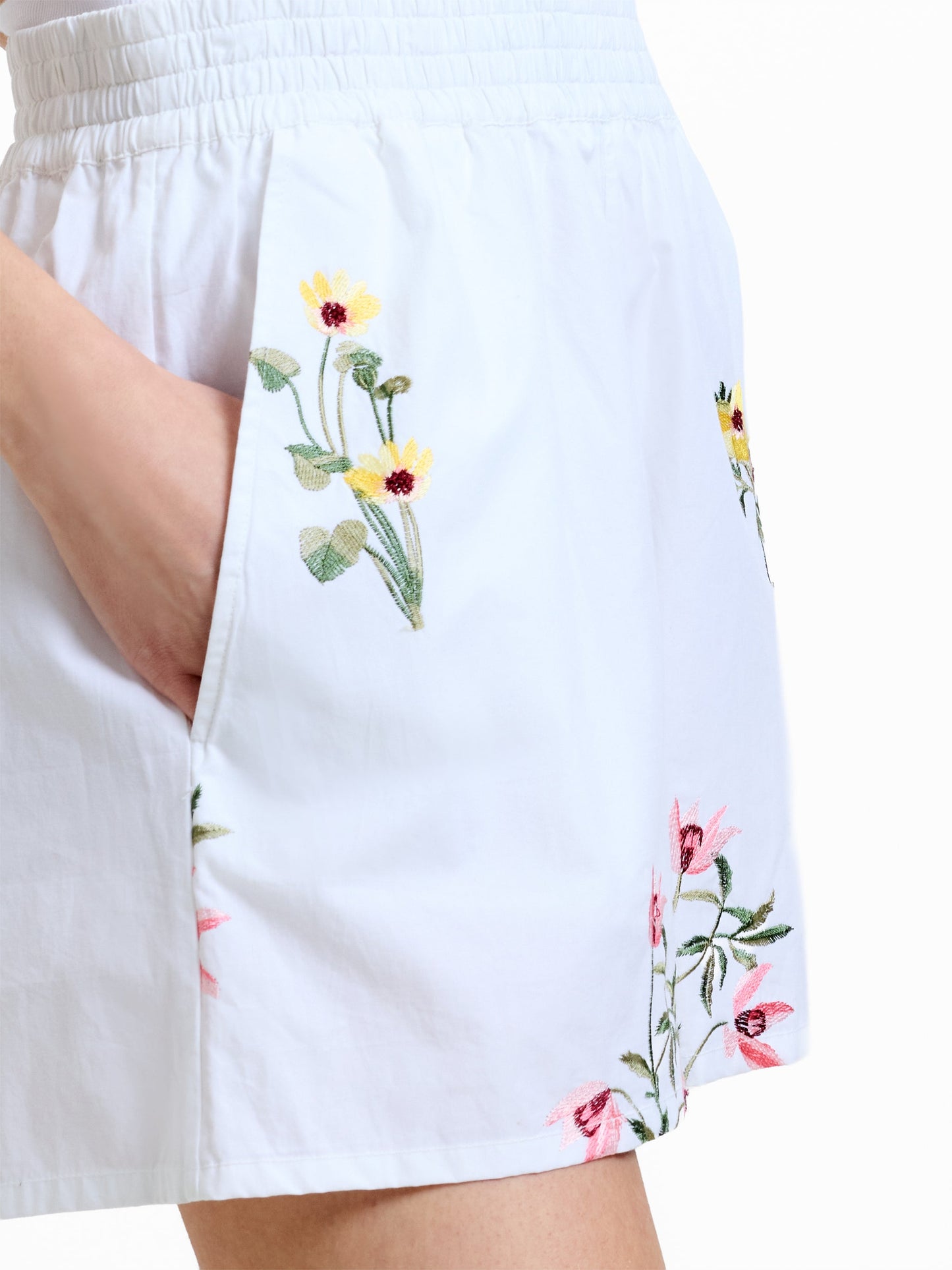 French Connection Alissa Cotton Floral Embroidered Shorts White Linen - Mojo Independent Store