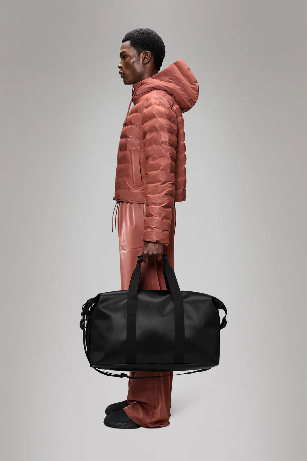 Rains Hilo Weekend Bag Black Grain