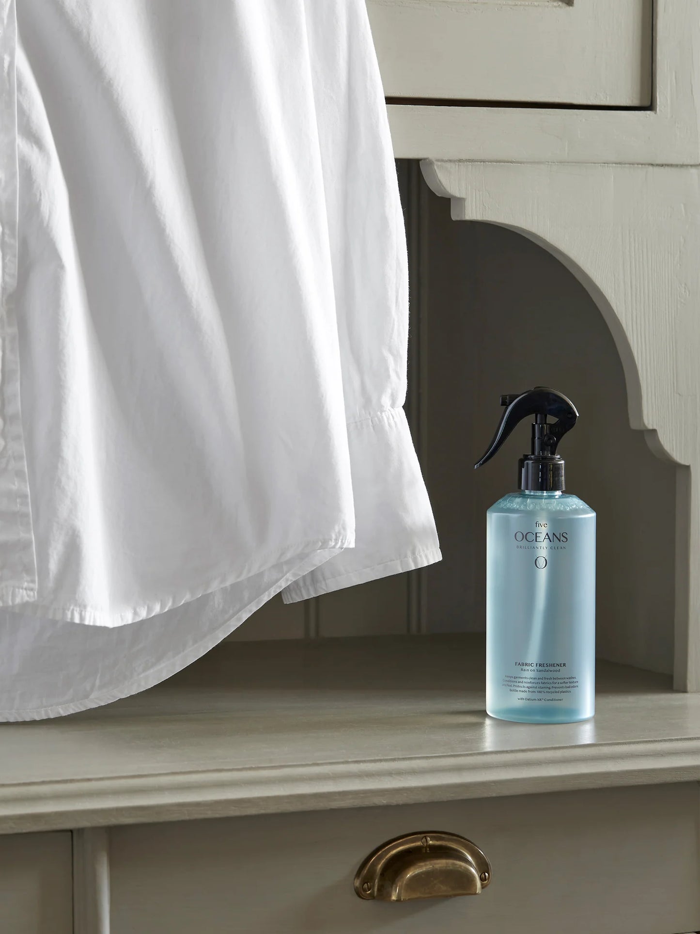 Five Oceans Fabric Freshener Rain on Sandalwood