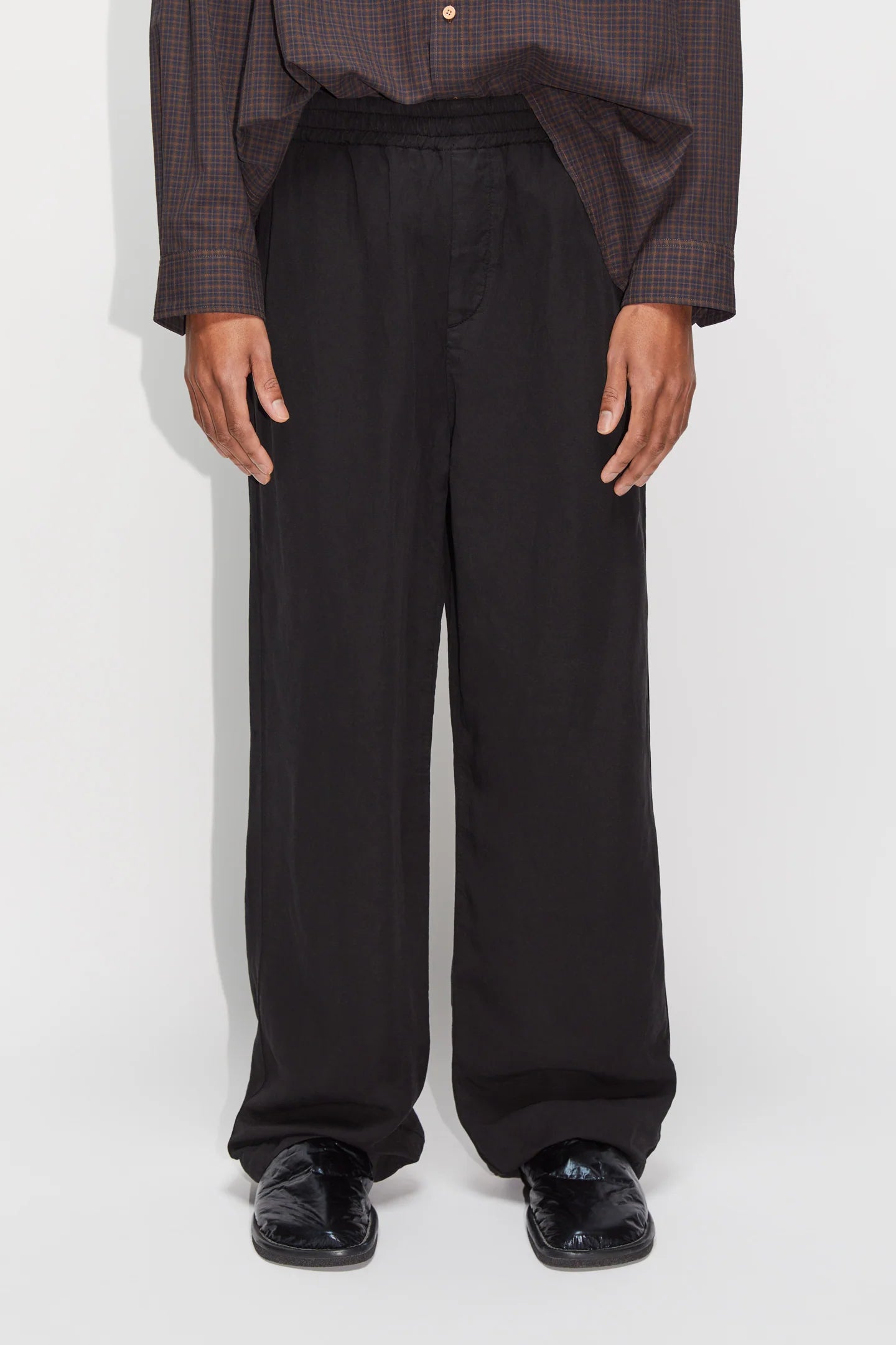 Hope Wind Elastic Trousers Black Tencel/Linen