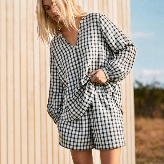 A Part of the Art Allure Shorts Black and White Check