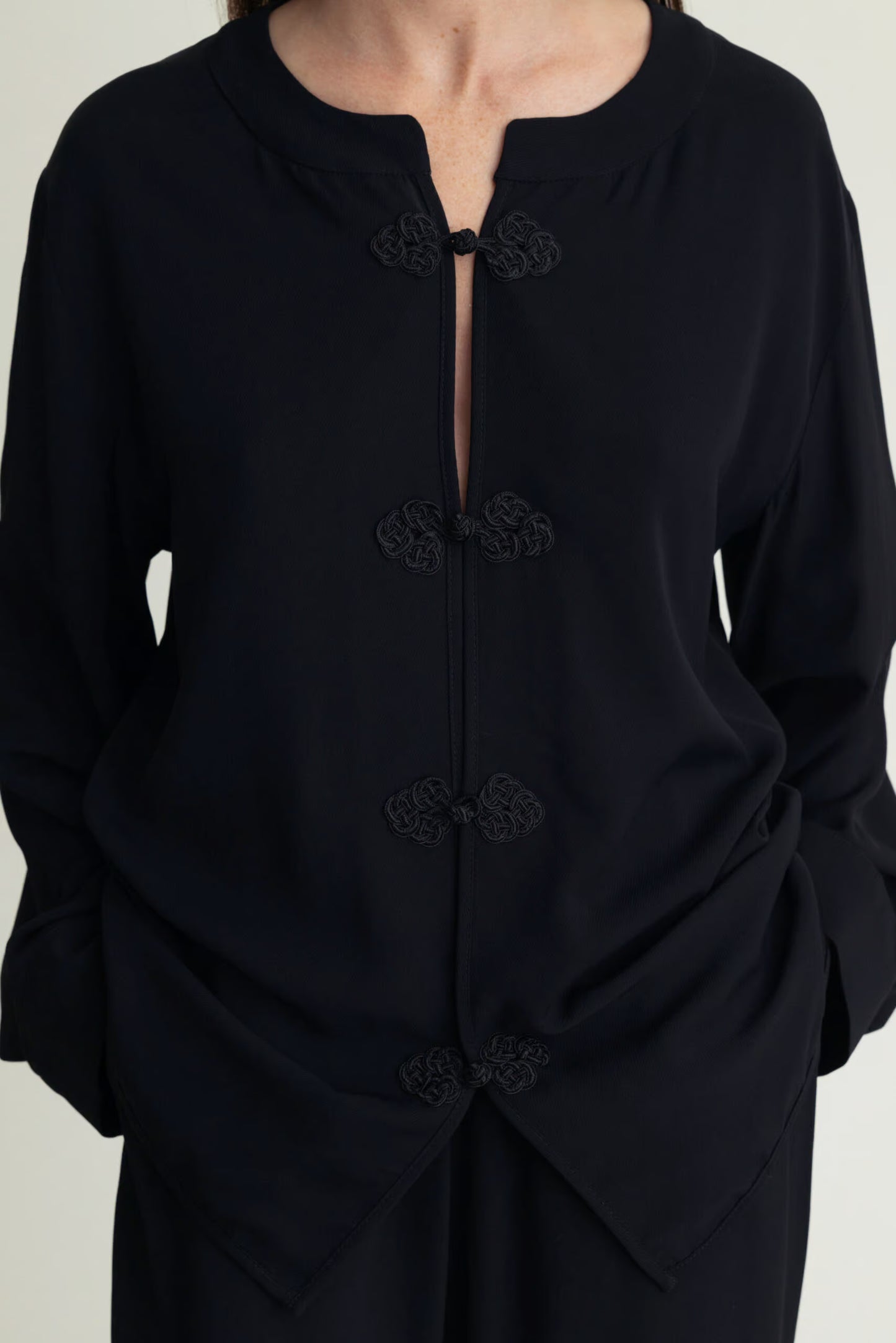 A Part Of The Art Poise Shirt Black