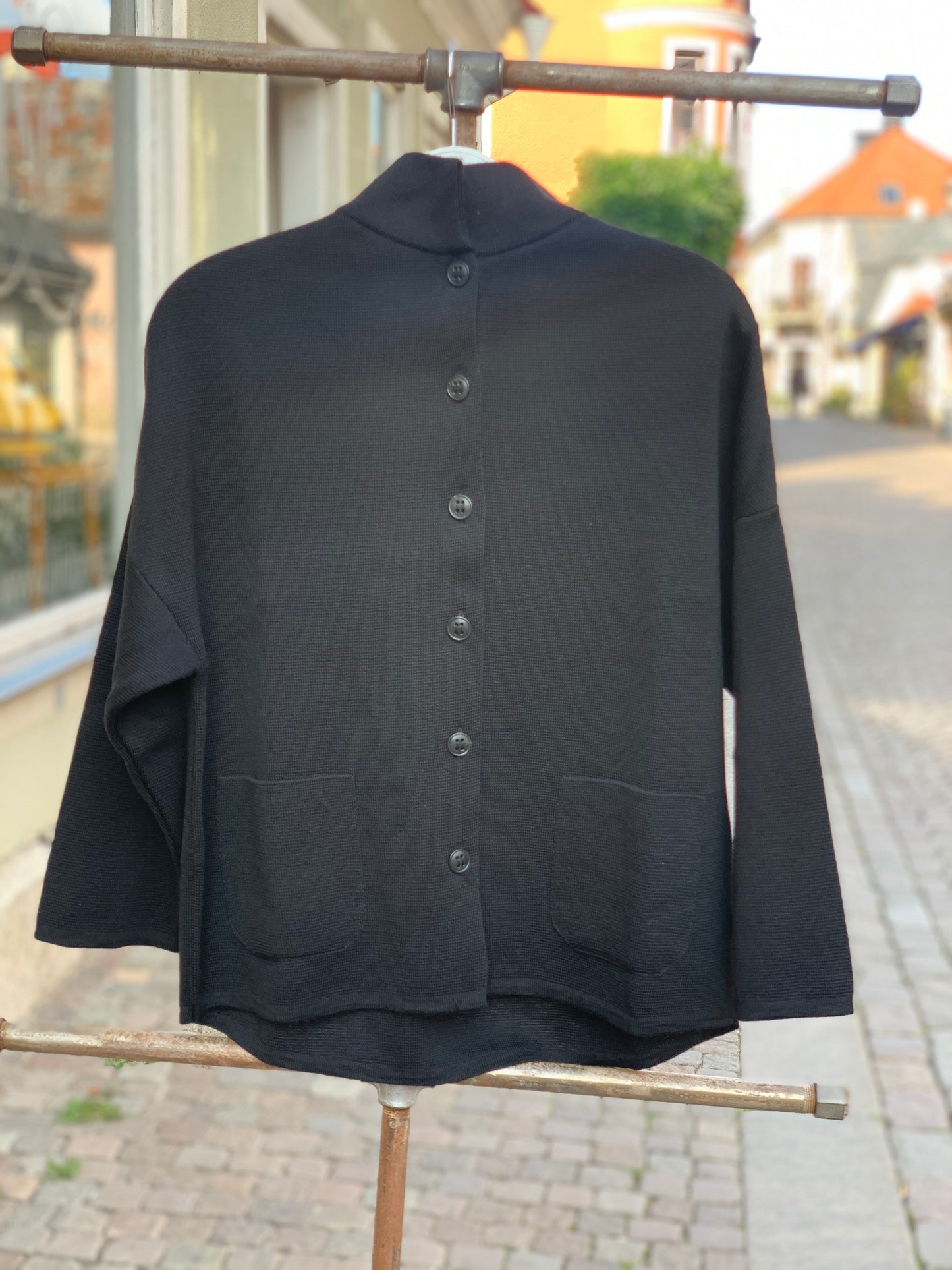 Sibin Linnebjerg Spring Black